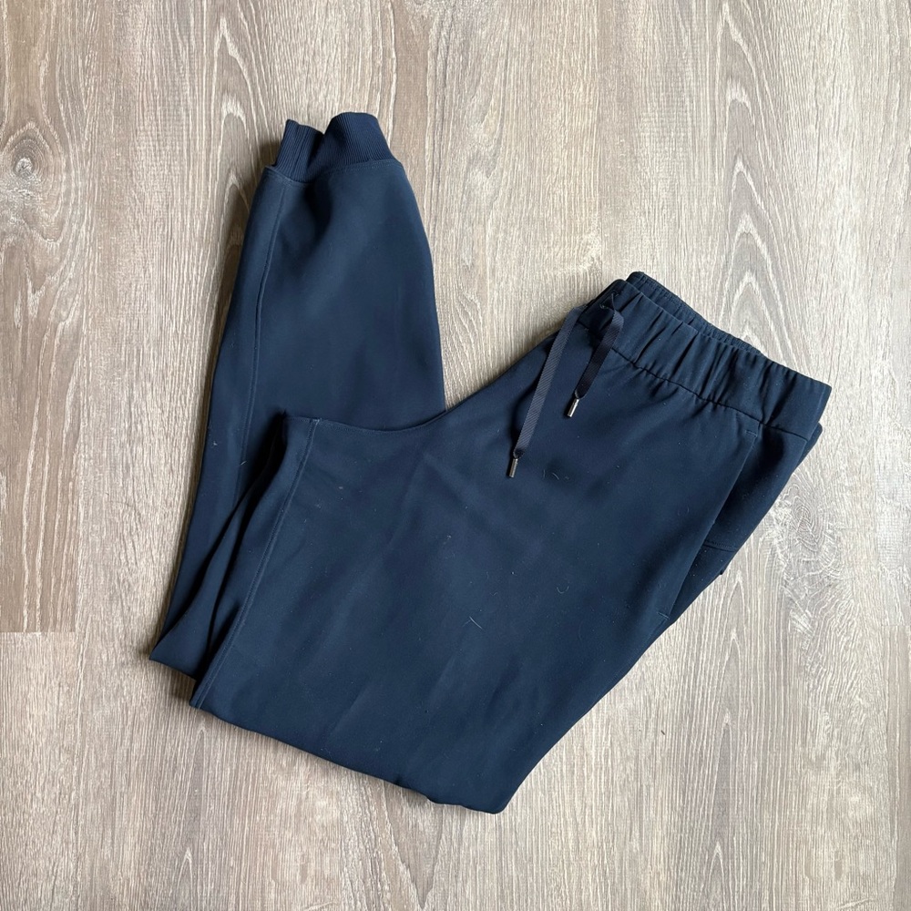 Lululemon On The Fly Jogger